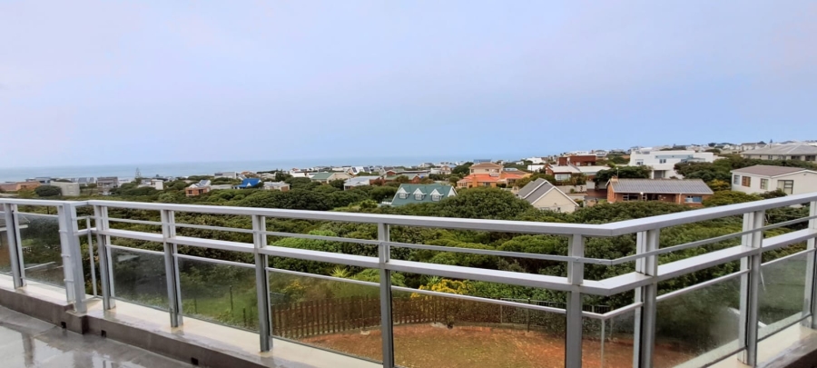 4 Bedroom Property for Sale in Vermont Western Cape